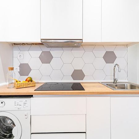 Edsam Madrid Apartments White Εξωτερικό φωτογραφία